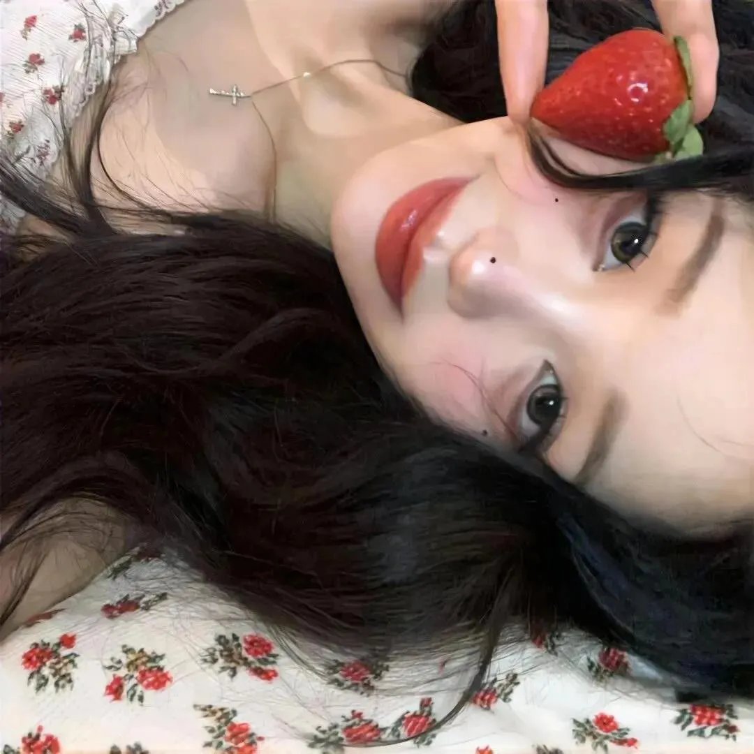 驼背人与舞女